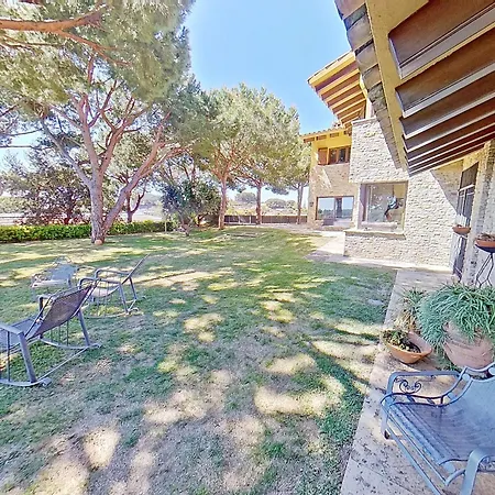 Premium Habitat Tavellera 度假居